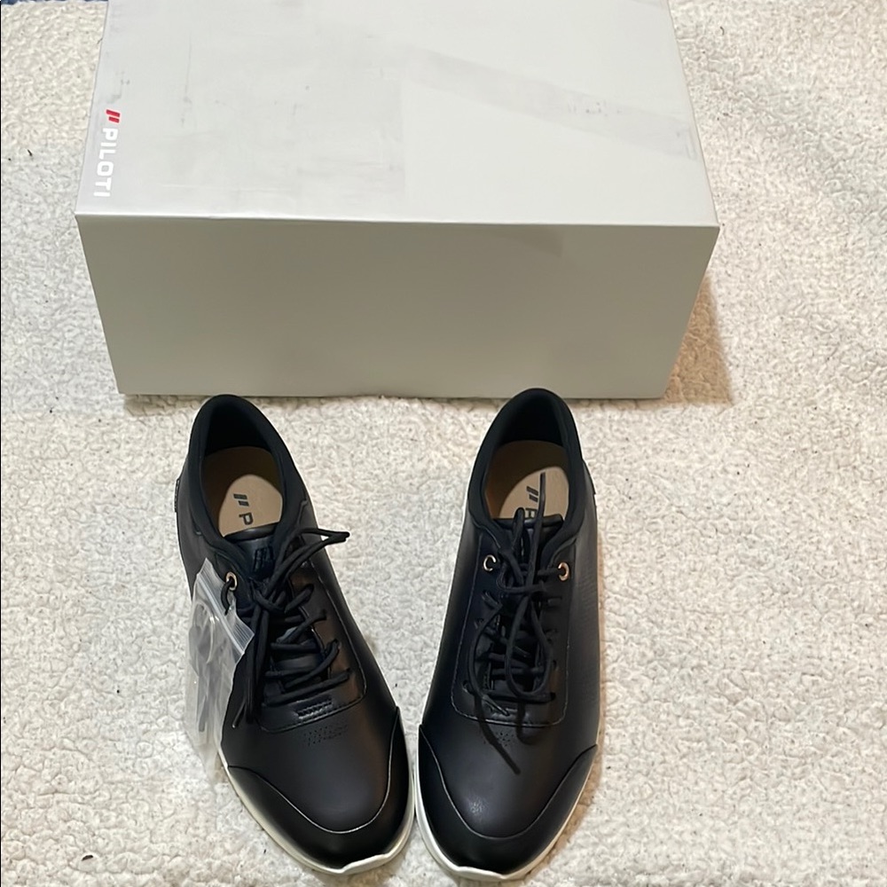 Piloti Vittoria Black Leather Sneakers NWT